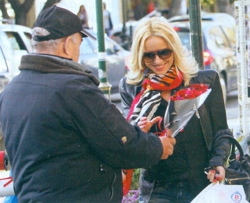 Η ευχάριστη έκπληξη που δέχτηκε η Μαρία Μπεκατώρου την ώρα του shopping