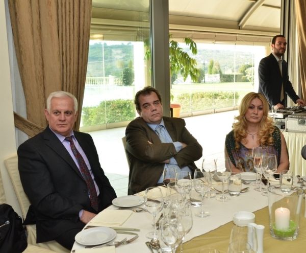 «Όλοι μαζί, χέρι-χέρι, μπορούμε να πετύχουμε το ακατόρθωτο!»