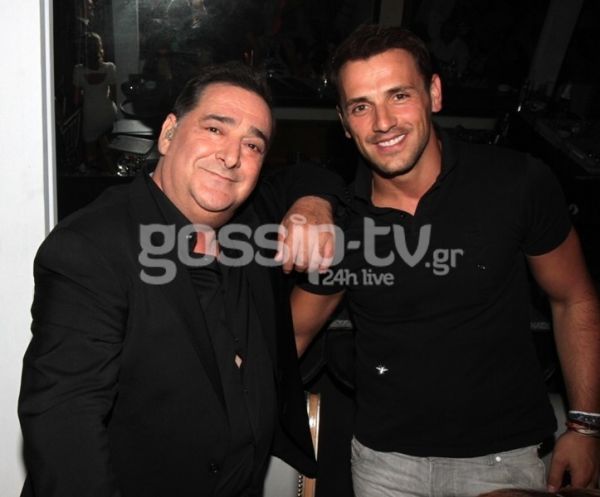 Ποιοι επώνυμοι πήγαν στον… Βασίλη Καρρά (φωτό)