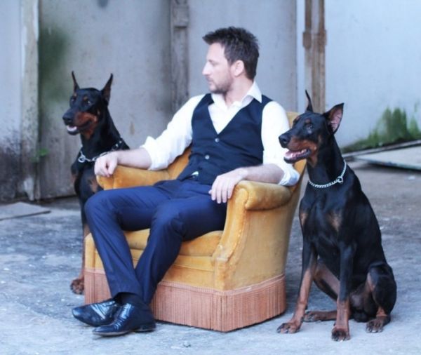 Το gossip-tv.gr βρέθηκε στα γυρίσματα του νέου βίντεο κλιπ του Κώστα Καραφώτη! 