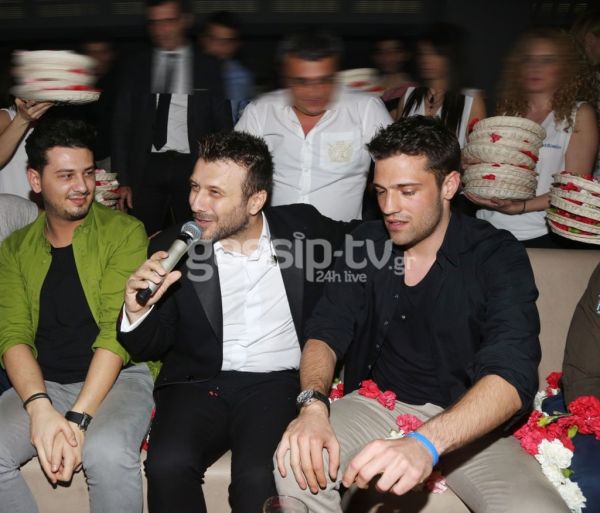 Πλούταρχος και Αργυρός τραγουδούν μαζί