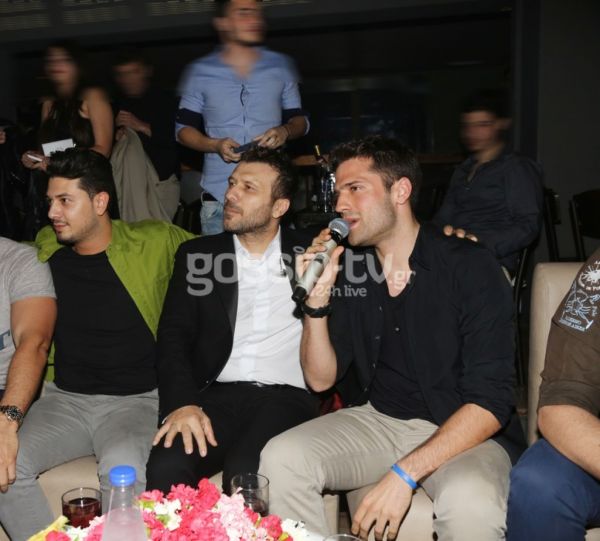 Πλούταρχος και Αργυρός τραγουδούν μαζί