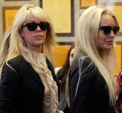 Συνελήφθη η μητέρα πασίγνωστης ηθοποιού υπό την επήρεια αλκοόλ!