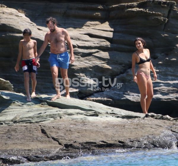 Σωτηροπούλου-Μαραβέγιας: Βουτιές με τον σκύλο τους