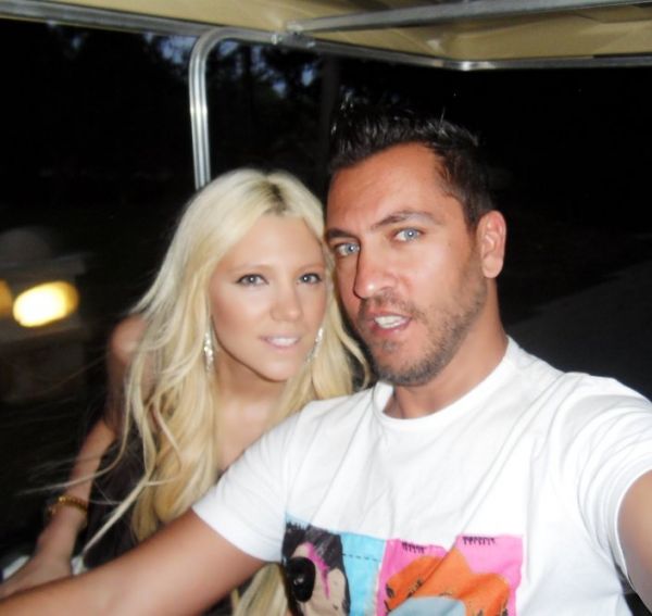 Οι χλιδάτες διακοπές της Μπάστα στην Κύπρο