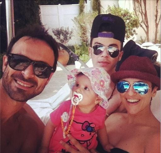 Ο Κωνσταντίνος Χριστοφόρου μας συστήνει την οικογένειά του!