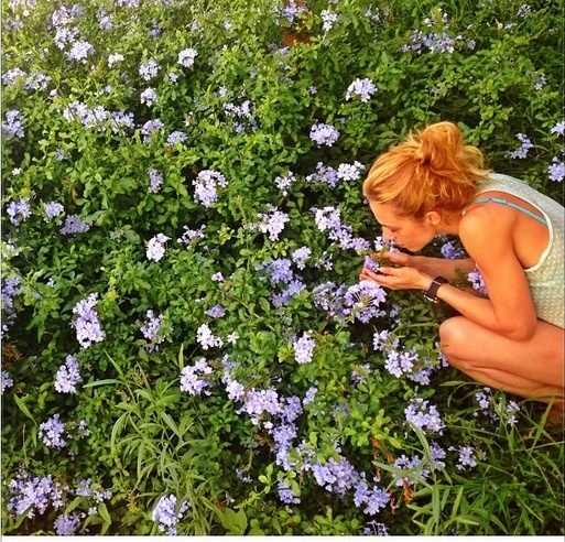 Λίγα λουλούδια στην… Ντορέττα Παπαδημητρίου!