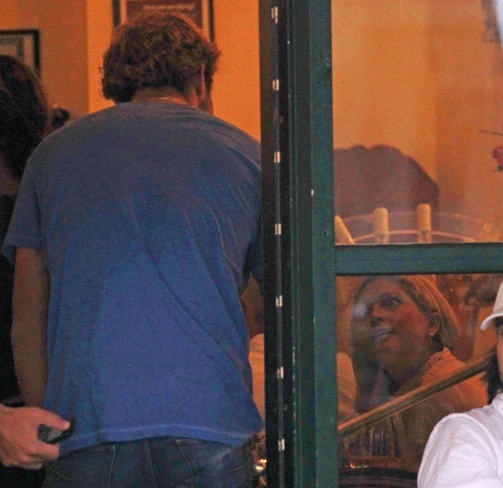 Τελικά φλερτάρει όντως ο Νιάρχος την πριγκίπισσα της Σουηδίας;