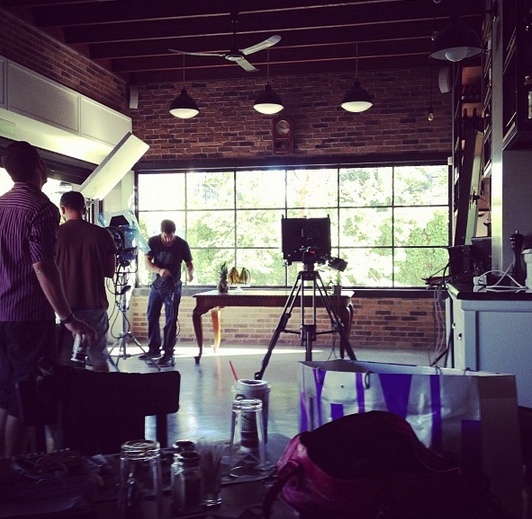 Η Νίκη Κάρτσωνα μας ξεναγεί στα backstage της εκπομπής «Joy»