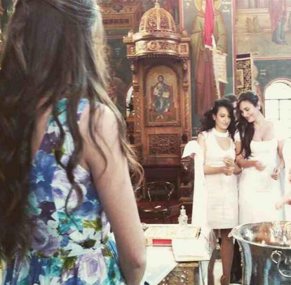 Βάφτισε τον μοναχογιό της