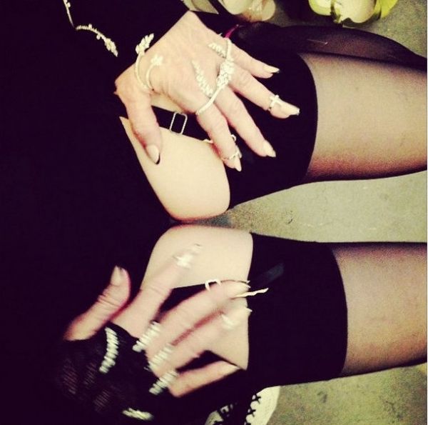 Δεν θα πιστεύετε σε ποια ανήκει αυτό το μπούστο 