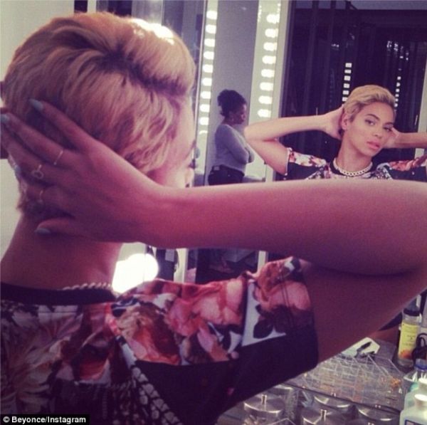 Αγορίστικο look για την Beyonce!