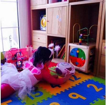 Ποιας παρουσιάστριας η κόρη ντύθηκε… μπαλαρινοπεταλουδοχαβανέζα ενόψει Αποκριών; 