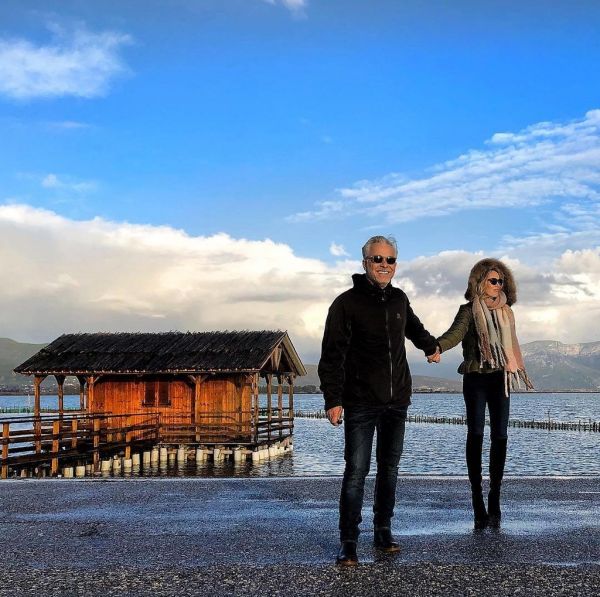 Το κορίτσι του Χάρη Χριστόπουλου, η γνωριμία, η 15χρονη σχέση τους και η σοβαρή κρίση