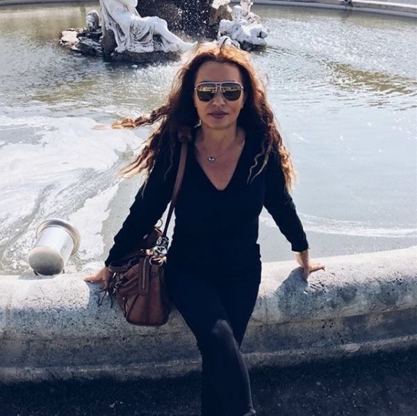 Πόπη Μαλλιωτάκη: Τα μαγευτικά ταξίδια της στο εξωτερικό (φωτο)