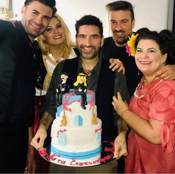 Μαρία Κορινθίου:Η τούρτα γενεθλίων και το υπέροχο μήνυμα του συζύγου της, Γιάννη Αϊβάζη 