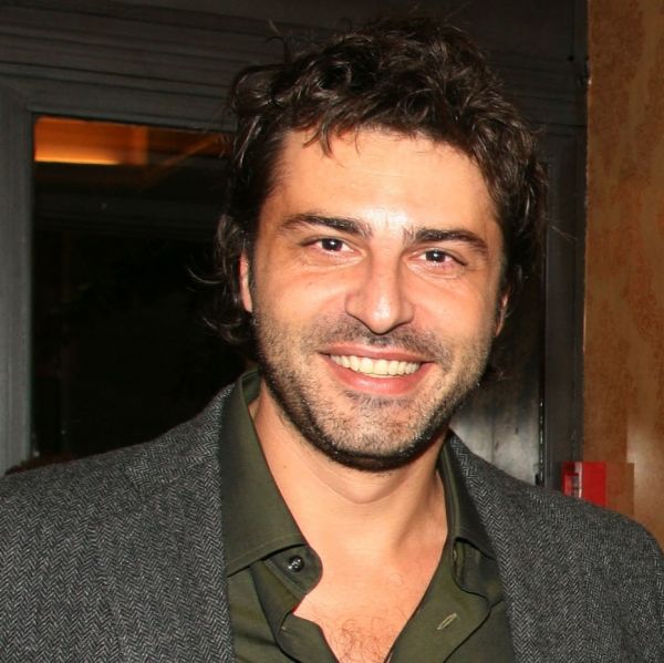 Έλληνας ηθοποιός εξομολογείται: «Αν τύχαινε να ερωτευτώ έναν άνθρωπο του ίδιου φύλου, θα το έκανα»