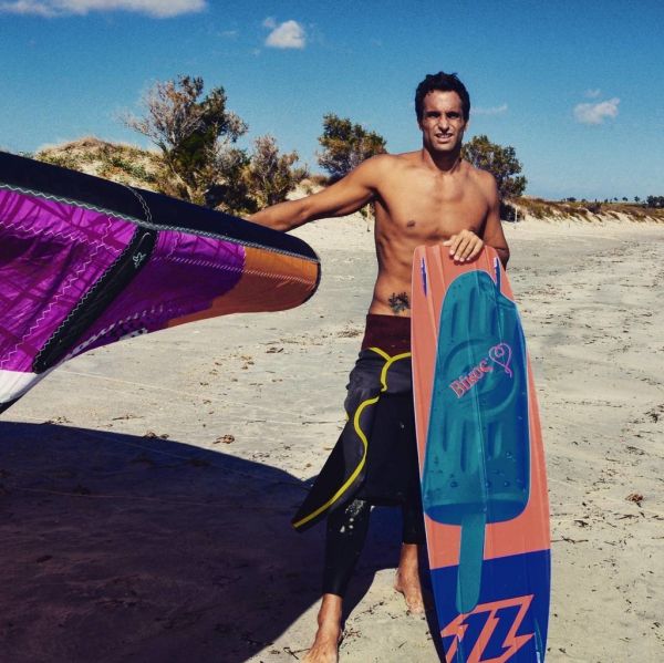 Survivor 2: Διάσημοι: Γιάννης Δρυμωνάκος: Από τις πισίνες στον… Άγιο Δομίνικο