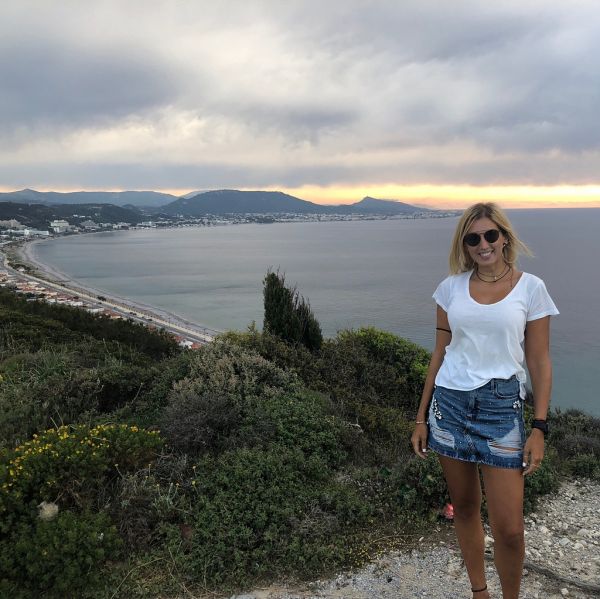 Κωνσταντίνα Σπυροπούλου: Φωτογραφικά στιγμιότυπα από τις διακοπές του Πάσχα στη Ρόδο