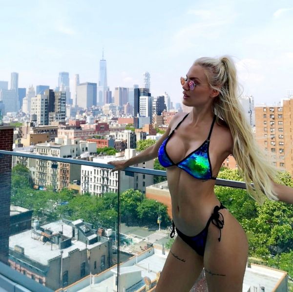 Αλεξάνδρα Παναγιώταρου: Κόλασε την Νέα Υόρκη με το μαγιό της