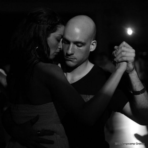 Το σέξι ταγκό της Άντζελας Ευριπίδη!