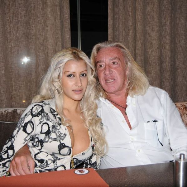 Τη μέρα η Μοιραράκη, το βράδυ η πρώην του γιου της στην Γλυφάδα!