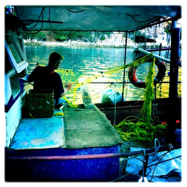 Όταν ο Νίκος Αλιάγας γυρίζει…  την Ελλάδα (φωτό)