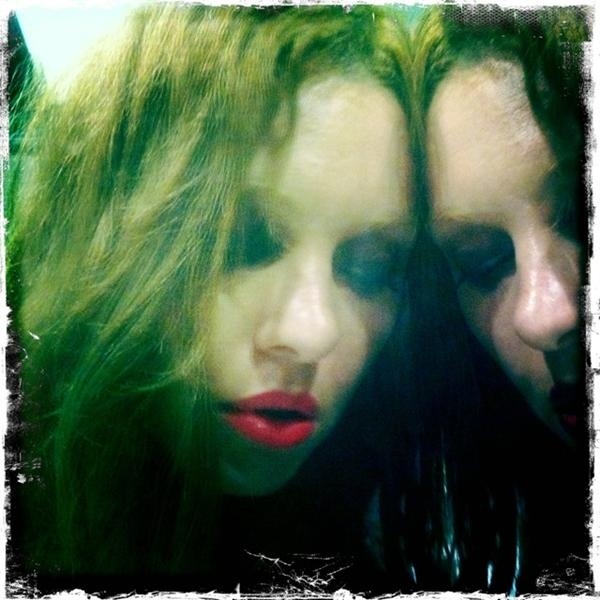 Ποια τραγουδίστρια το καταβρόχθισε;