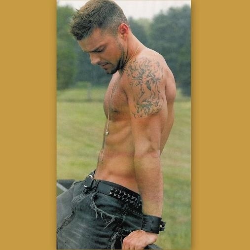 Οι sexy κοιλιακοί του… Ricky Martin! 