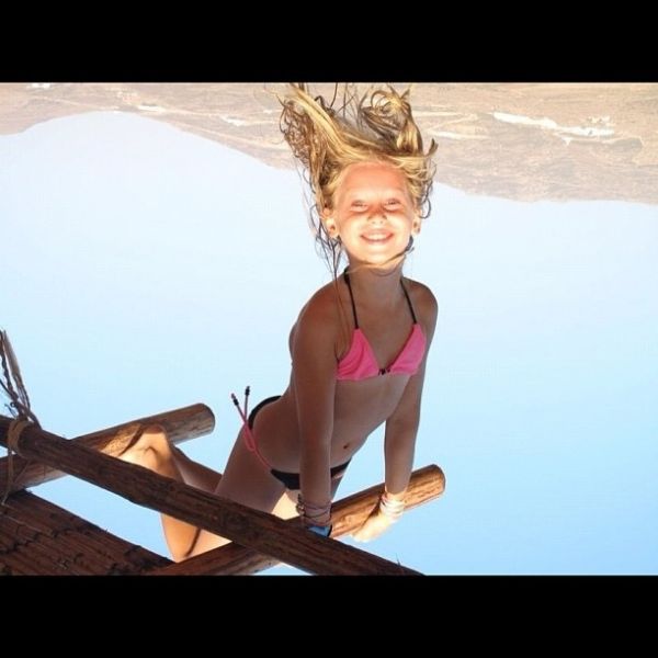 Αννίτα Ναθαναήλ: Διακοπές στη Μύκονο με τις κόρες της! (φωτό)