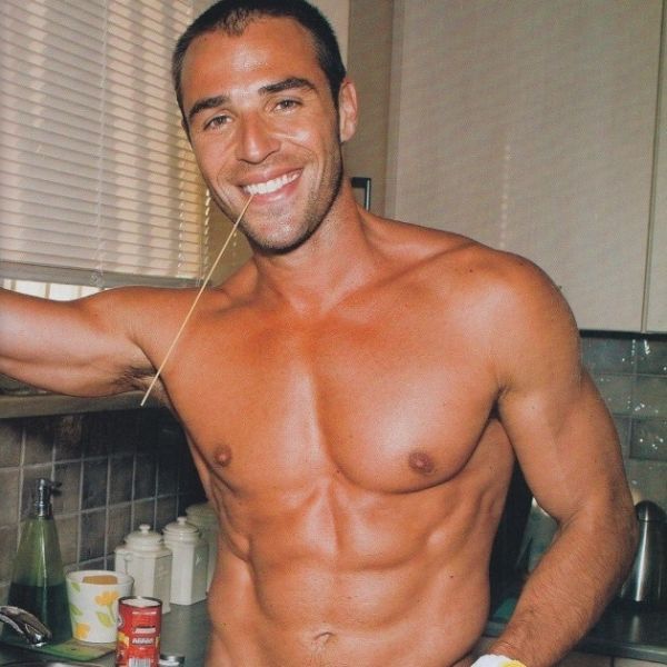 Τσιγάρισέ με…