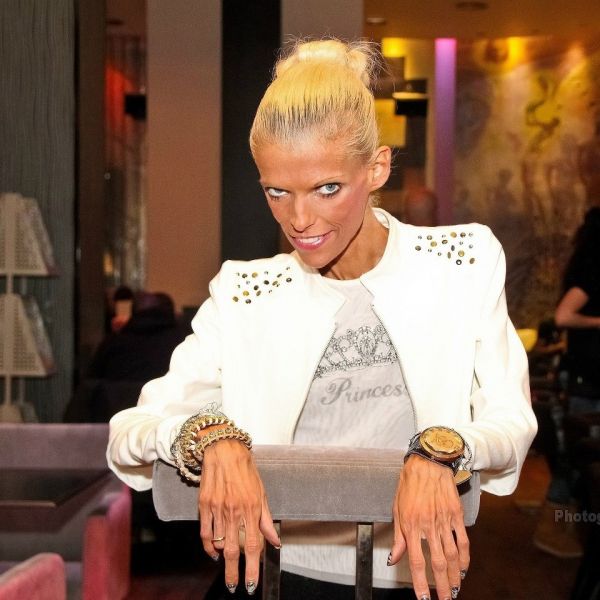 Νανά Καραγιάννη: «Χτύπησε» τατουάζ… το όνομα του άντρα της!