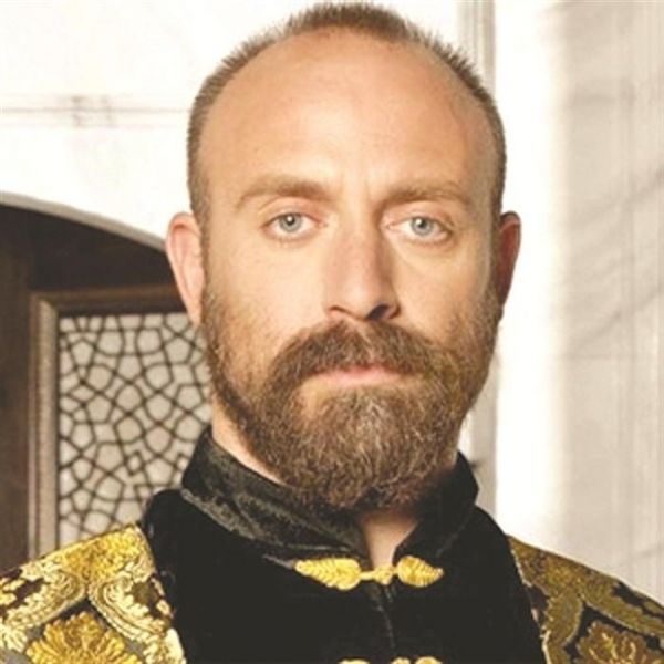 Συγκλονιστική εξομολόγηση Σουλεϊμάν: «Ήταν αξιοθρήνητη η κατάστασή μου. Ανέβαινα στη σκηνή μεθυσμένος»