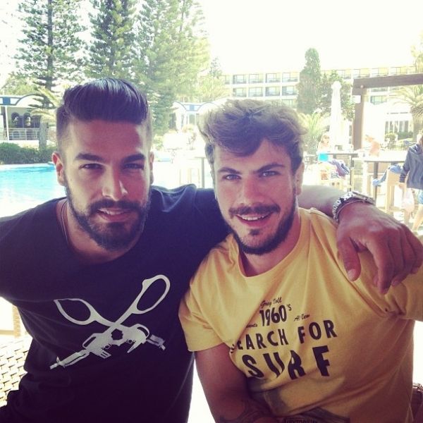 Άκης Πετρετζίκης: Δείτε πώς «τρέλανε» τους διαδικτυακούς του φίλους!