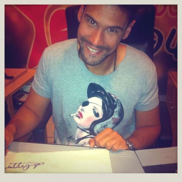 Οι Έλληνες celebrities ζωγραφίζουν την Ελλάδα