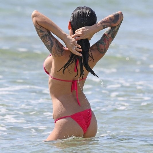 Ποια απολαμβάνει το μπάνιο της;(η απάντηση αύριο)