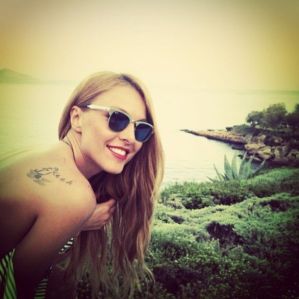 Τάμτα: Ποζάρει πιο σέξι από ποτέ! (φωτογραφίες)