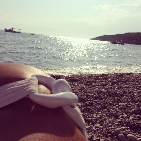 Δέσποινα Βανδή: Οι φωτογραφίες, που πόσταρε στο twitter και “τρέλανε” τους θαυμαστές της!