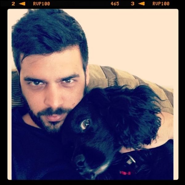 Είναι ο κούκλος αδελφός της… 