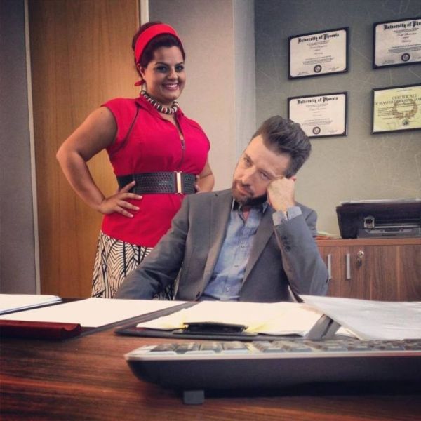 «Βαλς με δώδεκα θεούς»: Δείτε φωτογραφίες από τα backstage των γυρισμάτων των νέων επεισοδίων