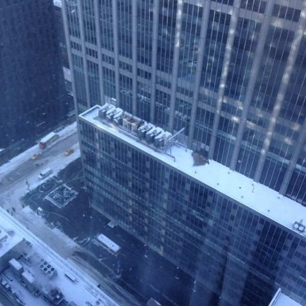 Ελληνίδα celebrity με την κόρη της συνάντησαν τον Ethan Hawke στην παγωμένη Νέα Υόρκη! (φωτογραφίες)