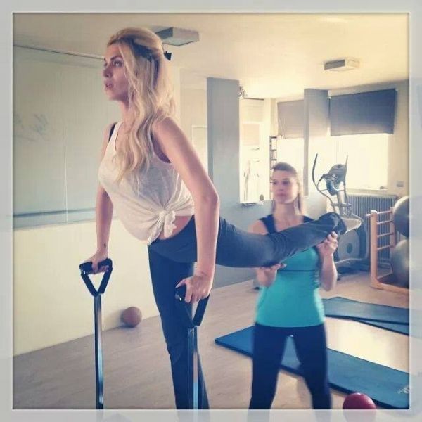 Οι επώνυμοι της σόουμπιζ «λιώνουν» στη γυμναστική