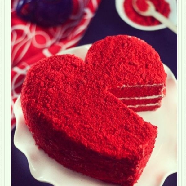 Έτσι γιόρτασαν οι επώνυμοι την ημέρα του Αγίου Βαλεντίνου! (φωτό)