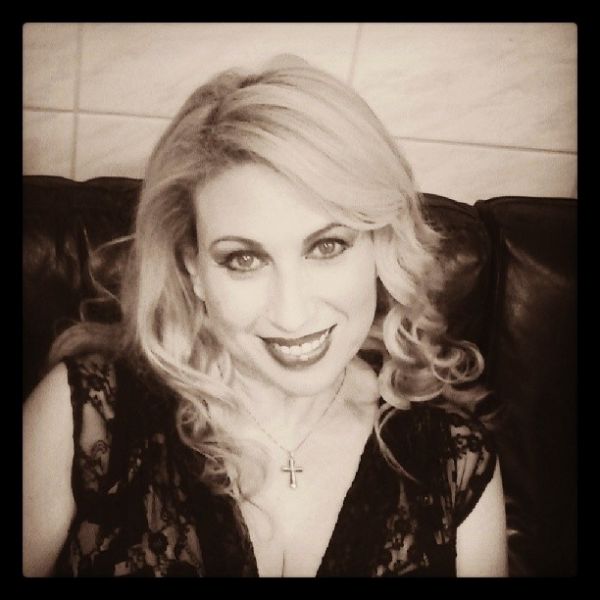 Αναγνωρίζετε το κοριτσάκι της φωτογραφίας;