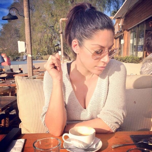 Η πρώτη βόλτα της Πιερίδη με το νεογέννητο μωρό της!