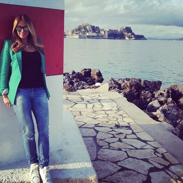 Έλλη Κοκκίνου: Ταξιδάκι στην Κέρκυρα