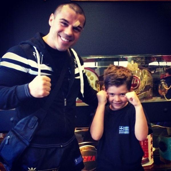 Ο Ζαμπίδης «εκπαιδεύει» το γιο του Κωστόπουλου!