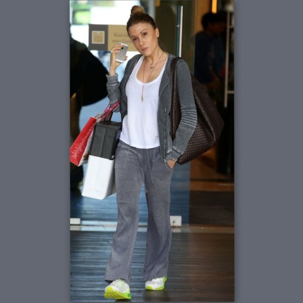 Κούκλα και με φόρμες η Στέλλα Καλλή! 