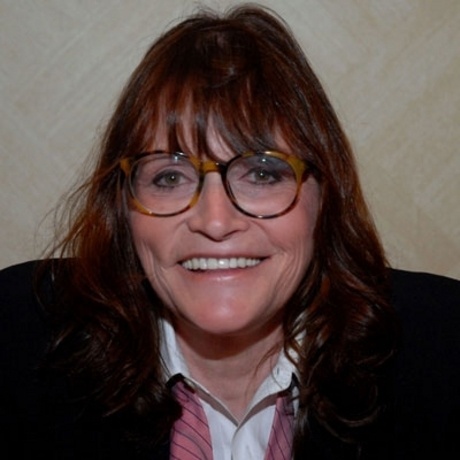 Δείτε πώς είναι σήμερα το πρώτο κορίτσι του Σούπερμαν! 