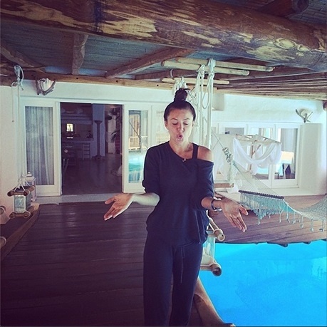 Η πρώην του Κλούνεϊ, ήρθε στην Μύκονο